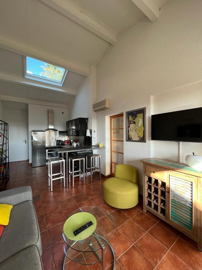 Appartement Vue Sur Mer, Piscine, Garage Prive Bormes-les-Mimosas Exteriér fotografie